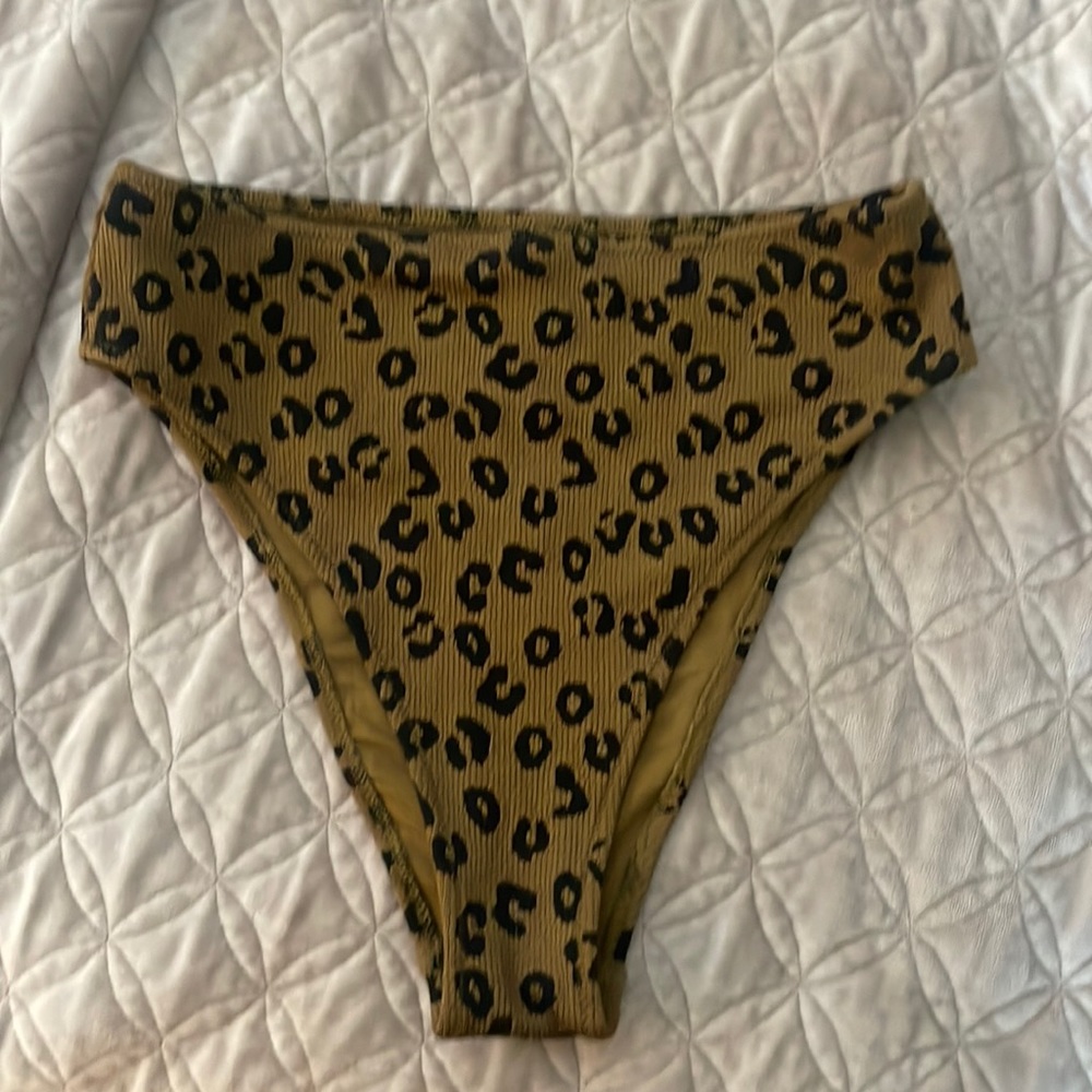 NWOT Aerie Cheetah high cut cheeky swim bottoms